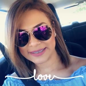 Meet your Posher, Estela